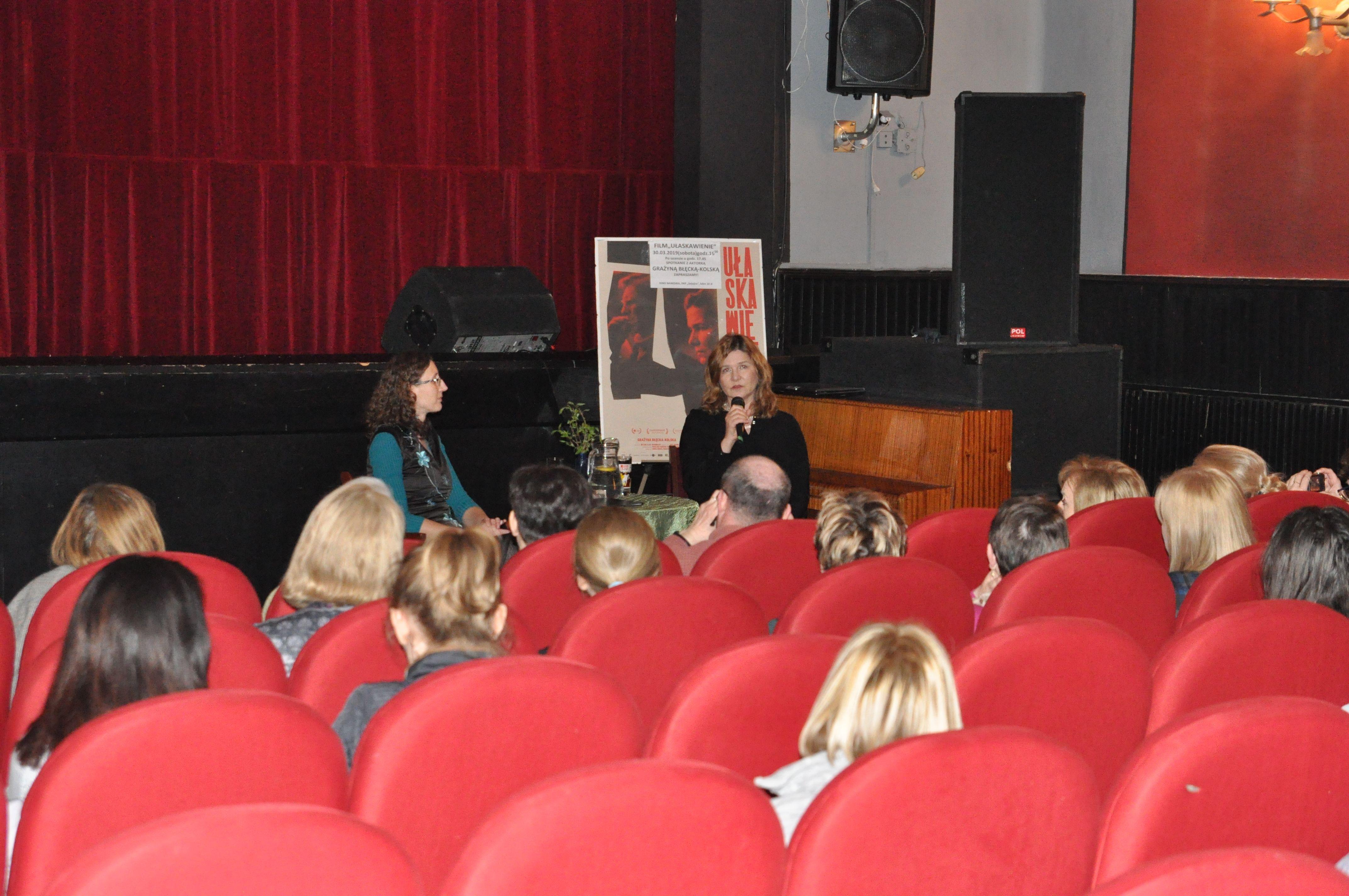 DKF: RELACJA ZE SPOTKANIA Z GRAŻYNĄ BŁĘCKĄ-KOLSKĄ PO PROJEKCJI FILMU „UŁASKAWIENIE” 30.03.2019r. (LIPNO, KINO NAWOJKA)