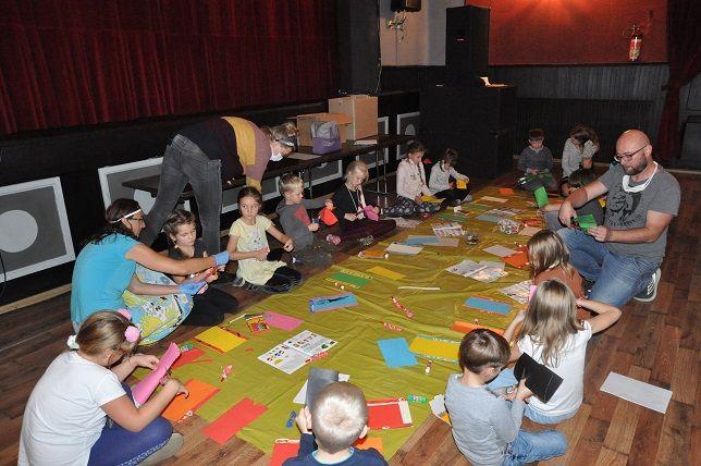 O RODZEŃSTWIE, ZAZDROŚCI I RELACJACH W RODZINIE – WARSZTATY PO POKAZIE FILMU „MIRAI”