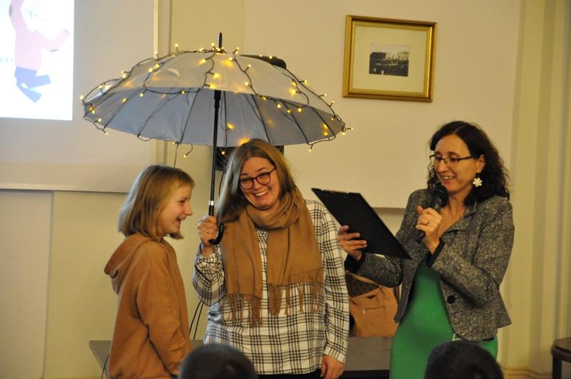 KINOSZKOŁA: JA W GRUPIE, prelekcje oraz film „Chłopiec zza szyby” (25.10.2022 – 28.10.2022)