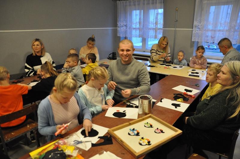 Relacja z zajęć Familijnego Klubu Filmowego: SZALONY PIES SZAJBUS I SŁODKIE PINGWINY