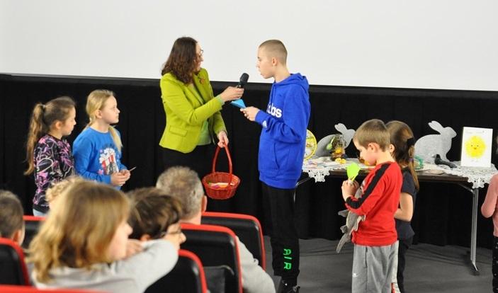 CZY ZAJĄC MOŻE ZOSTAĆ SUPERBOHATEREM? RELACJA Z FAMILIJNEGO KLUBU FILMOWEGO: „ZAJĄC MAX.MISJA PISANKA”