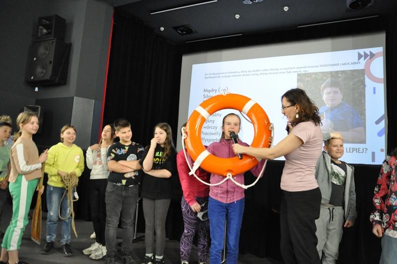 KINOSZKOŁA: JAK RADZIĆ SOBIE W TRUDNYCH MOMENTACH ŻYCIA?